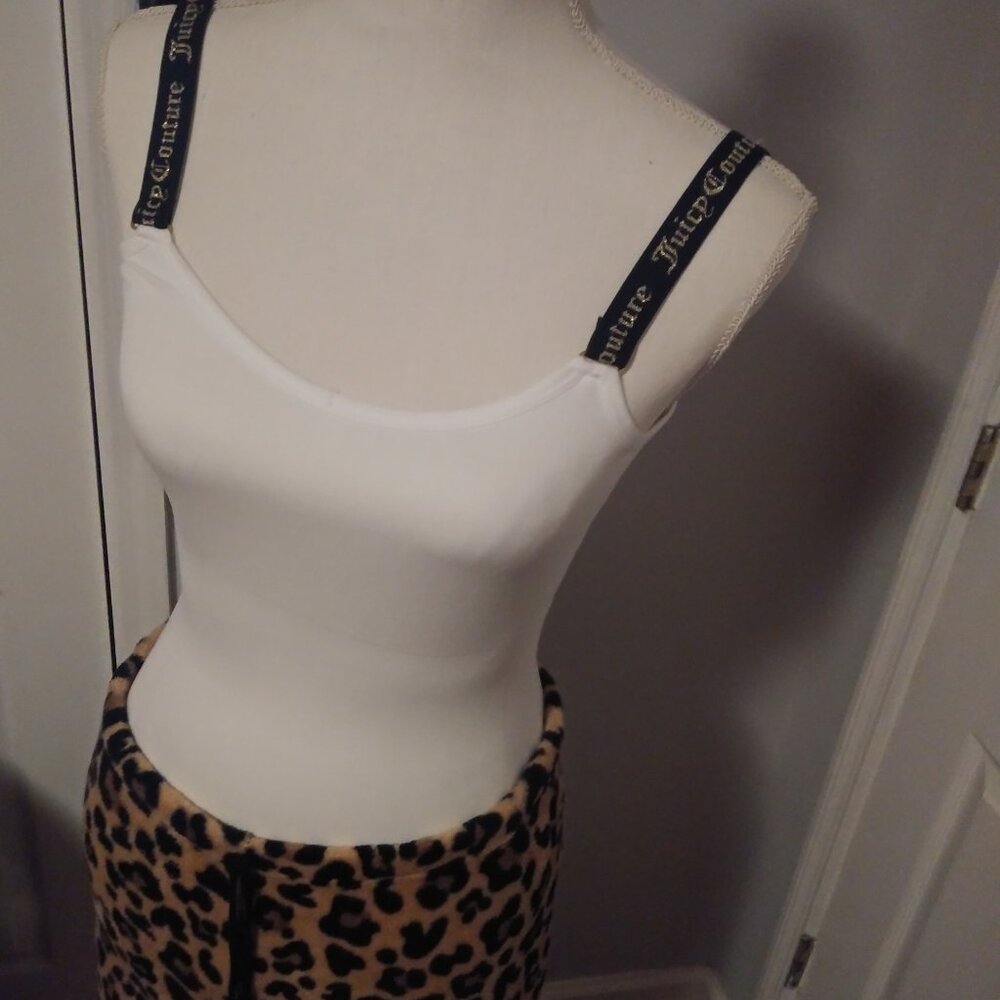 Juicy Contour top and cheetah print bottoms